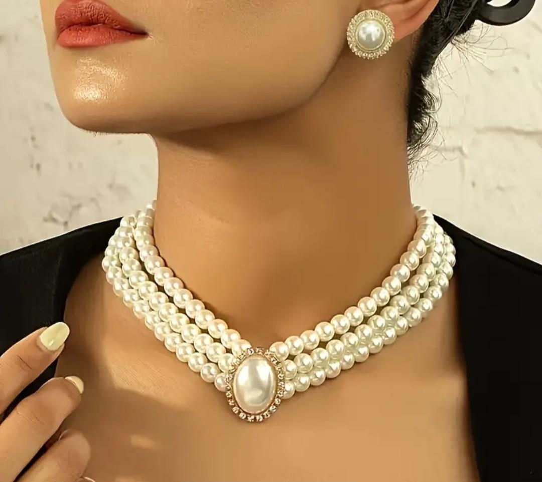 New Trendy Pearl Necklace for women